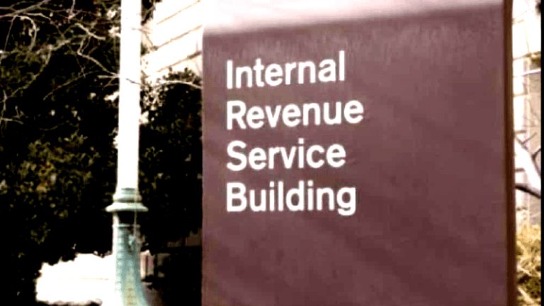 Bill to Block IRS Snooping on Taxpayers Introduced by Two Southern Senators